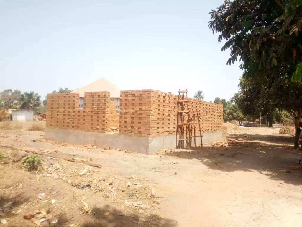 nouveau dispensaire ajk 4